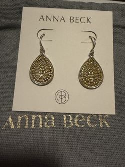 Anna Beck - Classic Teardrop Earrings Gold - New/ Never Worn