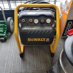 Dewalt Dwfp55130 Air Compressor 