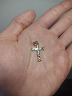 Woman's Gold Pendant 10k