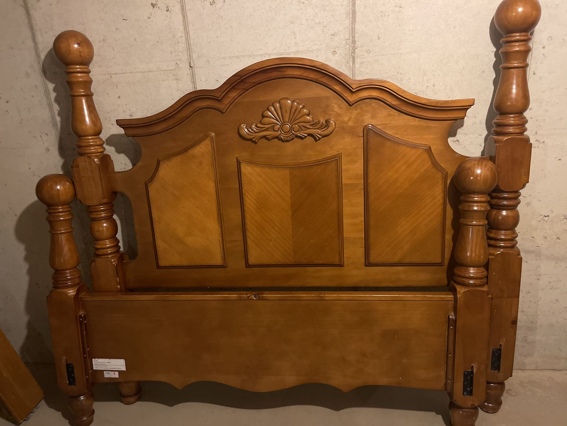 5 Piece Queen Bedroom Set