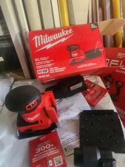 Milwaukee M18  sand er