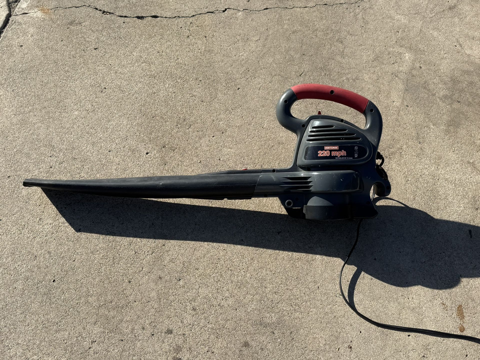 Leaf Blower