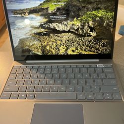 Microsoft Surface Pro Go 