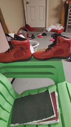 Gym TENNIS  SHOES 👟  