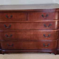 Dresser, Mahogany Hardwood 