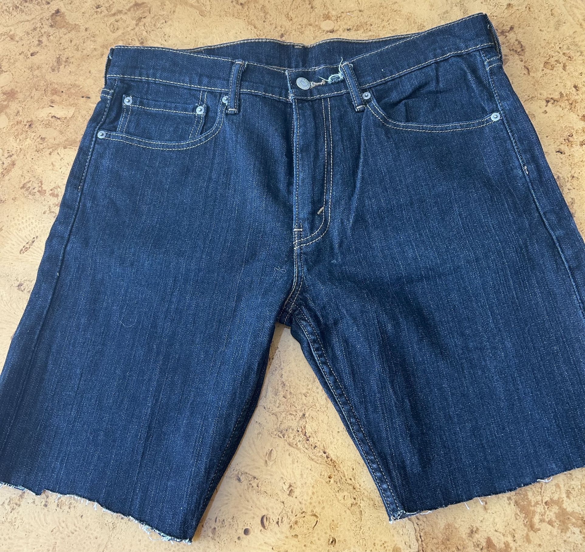 Men’s Levi Shorts