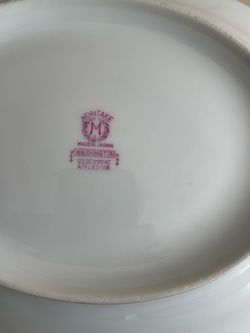 Noritake China Washington pattern, white with gold bands