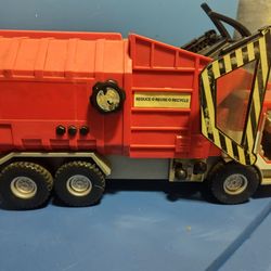 Motorized Garbage Truck 