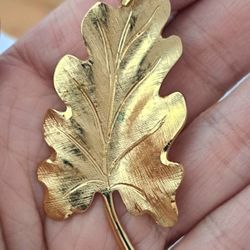 Vintage Monet Gold Leaf Brooch