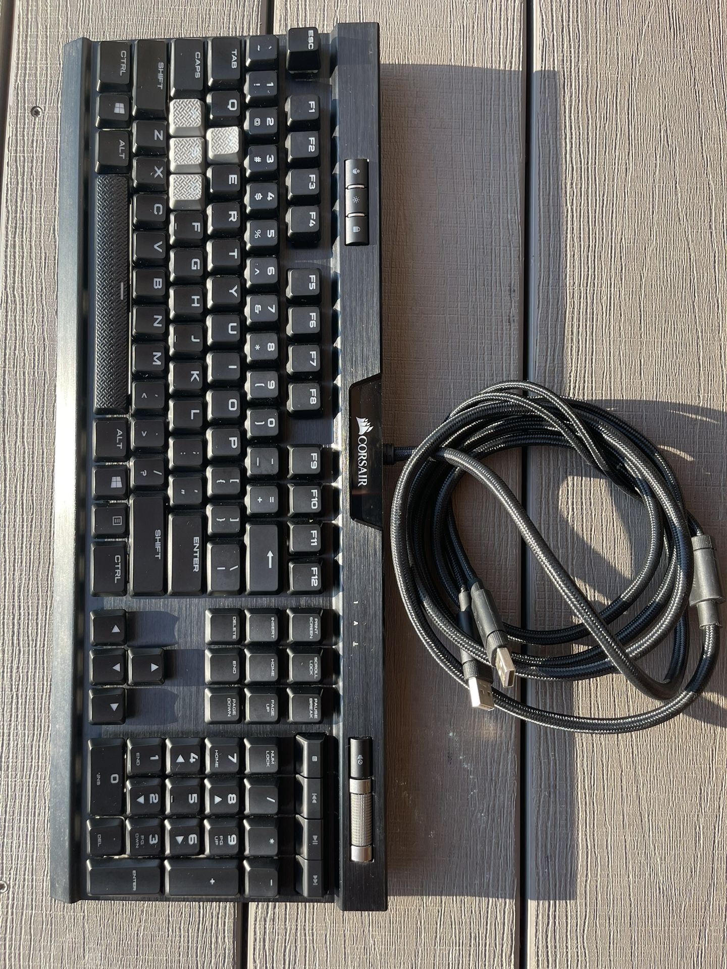 Corsair K70 RGB MK.2 Low Profile Mechanical Gaming Keyboard - Excellent Condition