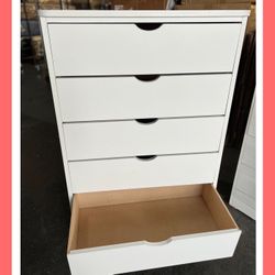 Dresser/ Five drawers dresser