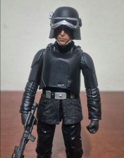 Star Wars The Black Series Imperial Officer Ferrix