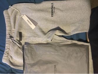 Essential sweats (Brand new)