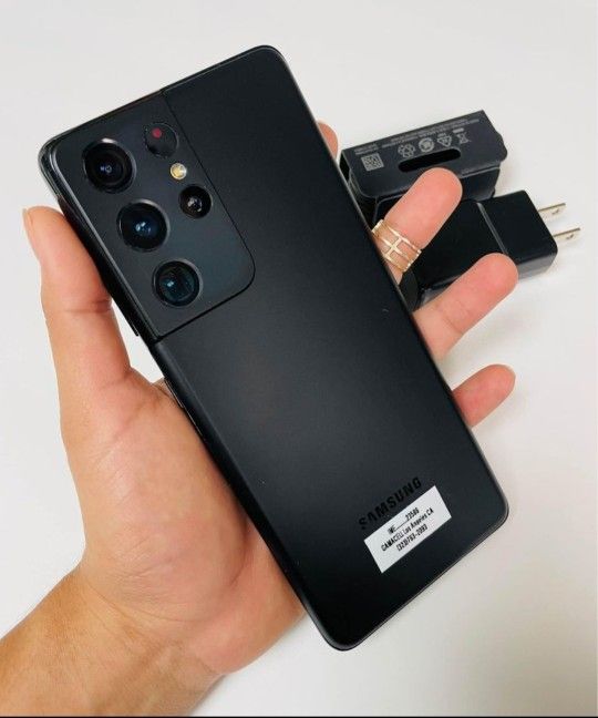 Samsung Galaxy S21 Ultra, Factory Unlocked, Excellent Condition. Like New