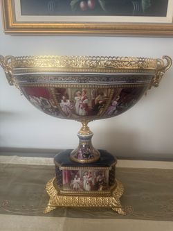 Large Porcelain Centerpiece Bowl with Gilt Bronze Mounts