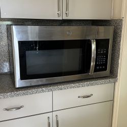 GE Microwave Like New $989 MSRP