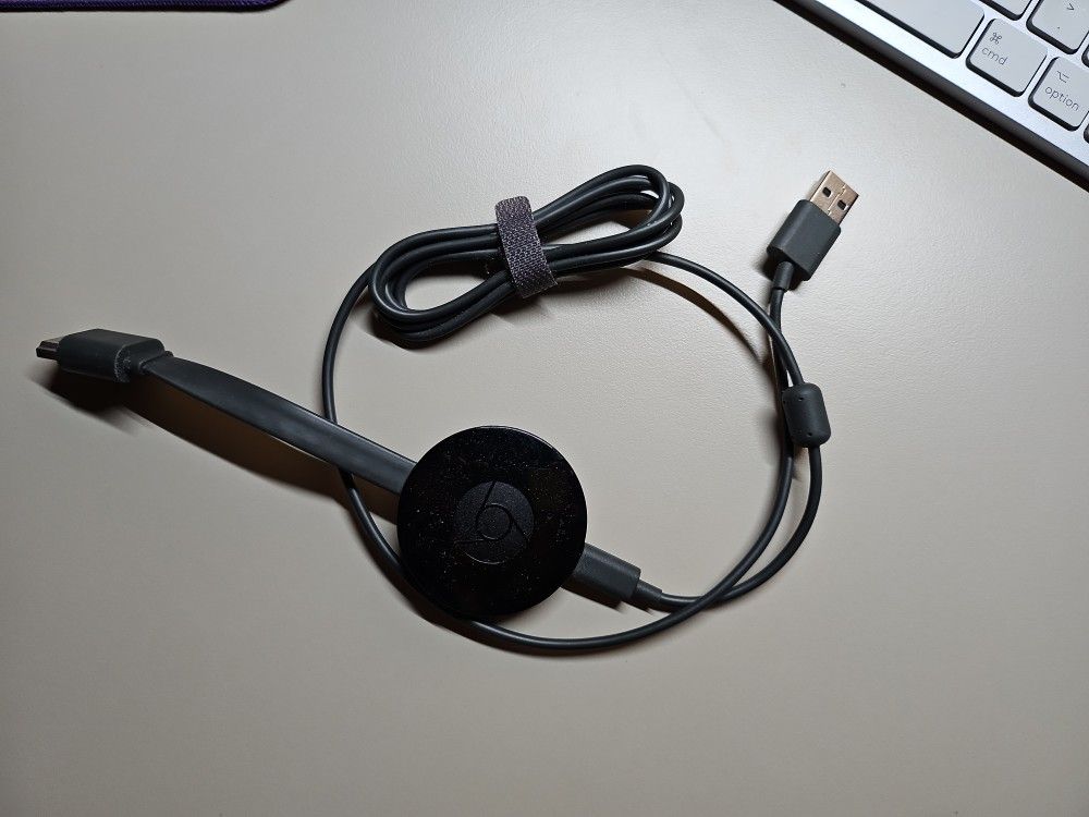 Google Chromecast 2nd Gen Media Streamer (NC2-6A5)