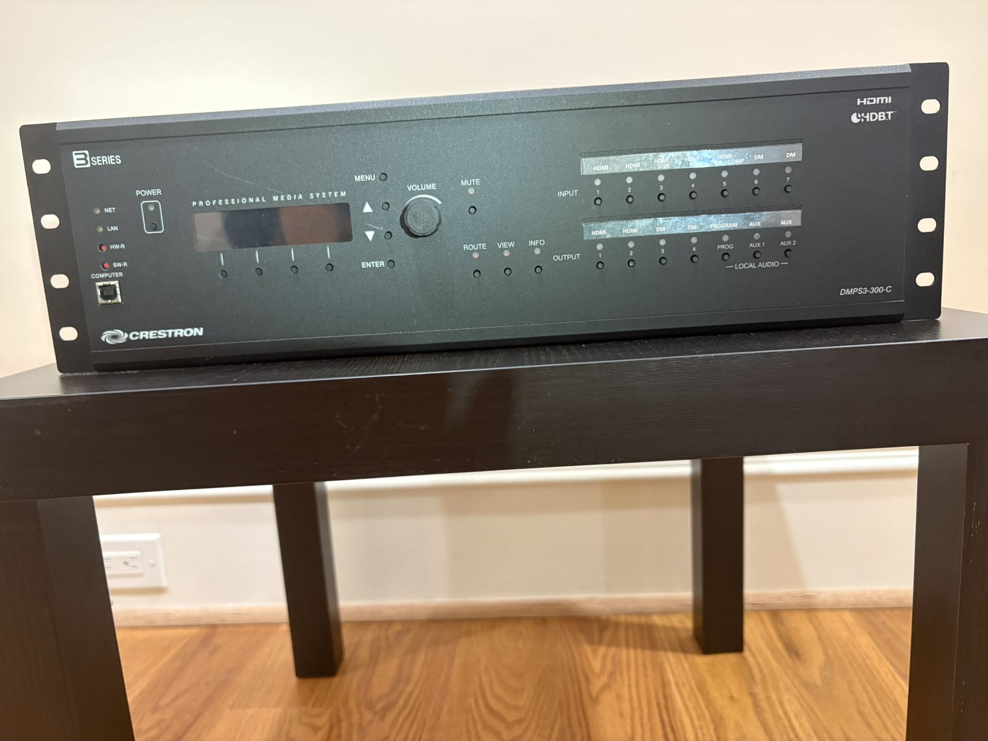 Crestron 3 series dmps3-300-c r