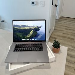 MacBook Pro 16” (2019) – Intel i9 / 32GB RAM / 1TB SSD – Excellent Condition