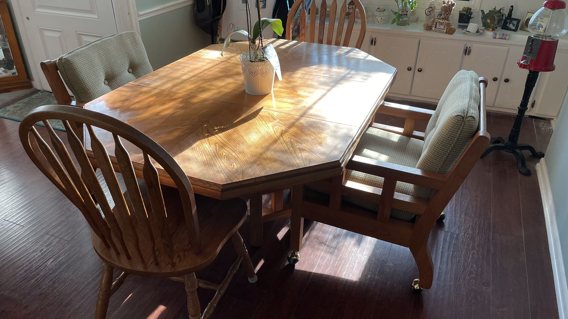 Oak Dining Room Table And Chairs