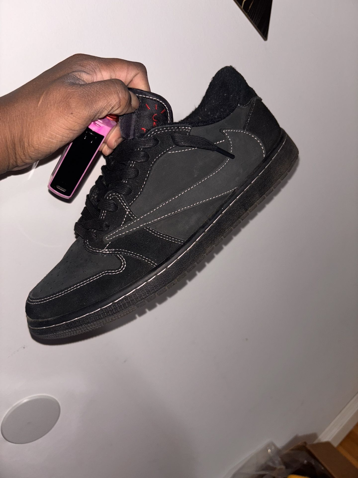 Travis Scott Jordan 1’s