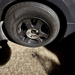 4 Wheels And Tires From 1999 Ford Mustang 