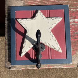 Americana towel rack
