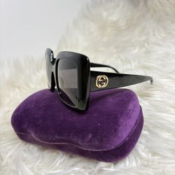 Gucci Oversized sunglasses