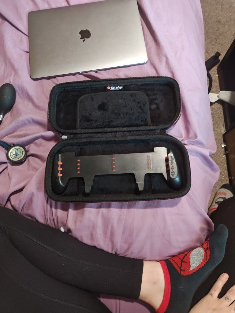 Nintendo switch Satisfye ZenGrip pro + case