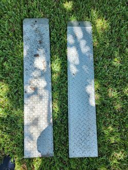 Set of (2) 36" x 7.5" Diamond Plate Ramps
