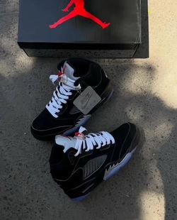 Jordan 5s Blk Metallic - $120 each