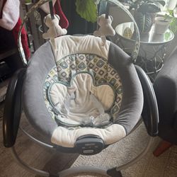 Graco Baby Swing
