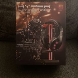 Headphones for computer gaming or phone