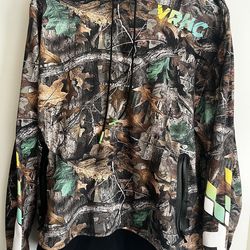 Men’s camo hoodie
