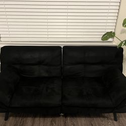 Black Futon 