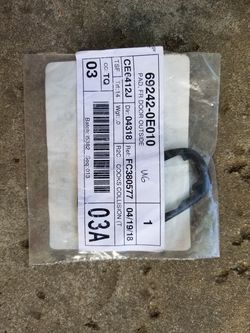 07 08 09 10 11 12 13 TOYOTA HIGHLANDER REAR FRONT DOOR RIGHT HANDLE PAD COVER CAP OEM NEW 69242 0E010