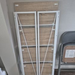 Collapsible shelf