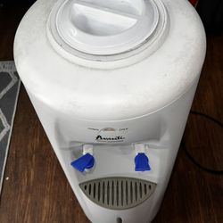 Water Dispenser