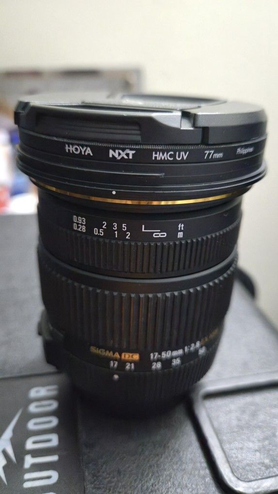 Sigma 17-50mm f/2.8 EX DC OS HSM Zoom Lens f/ Nikon