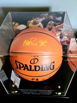 Magic Johnson Autographed Game Ball