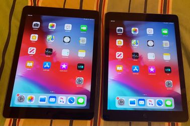 2 APPLE IPAD AIR