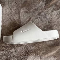 Nike Calm In White NEW Size W10/M9