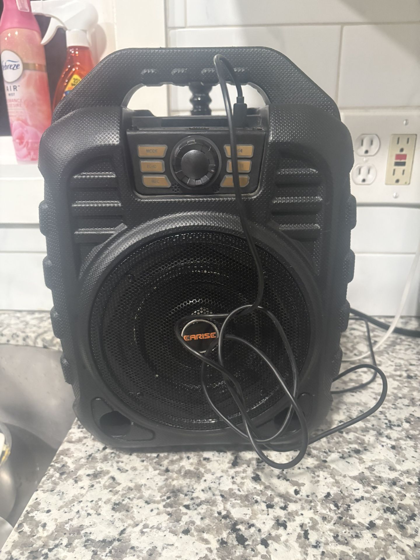 Earise Bluetooth Speaker