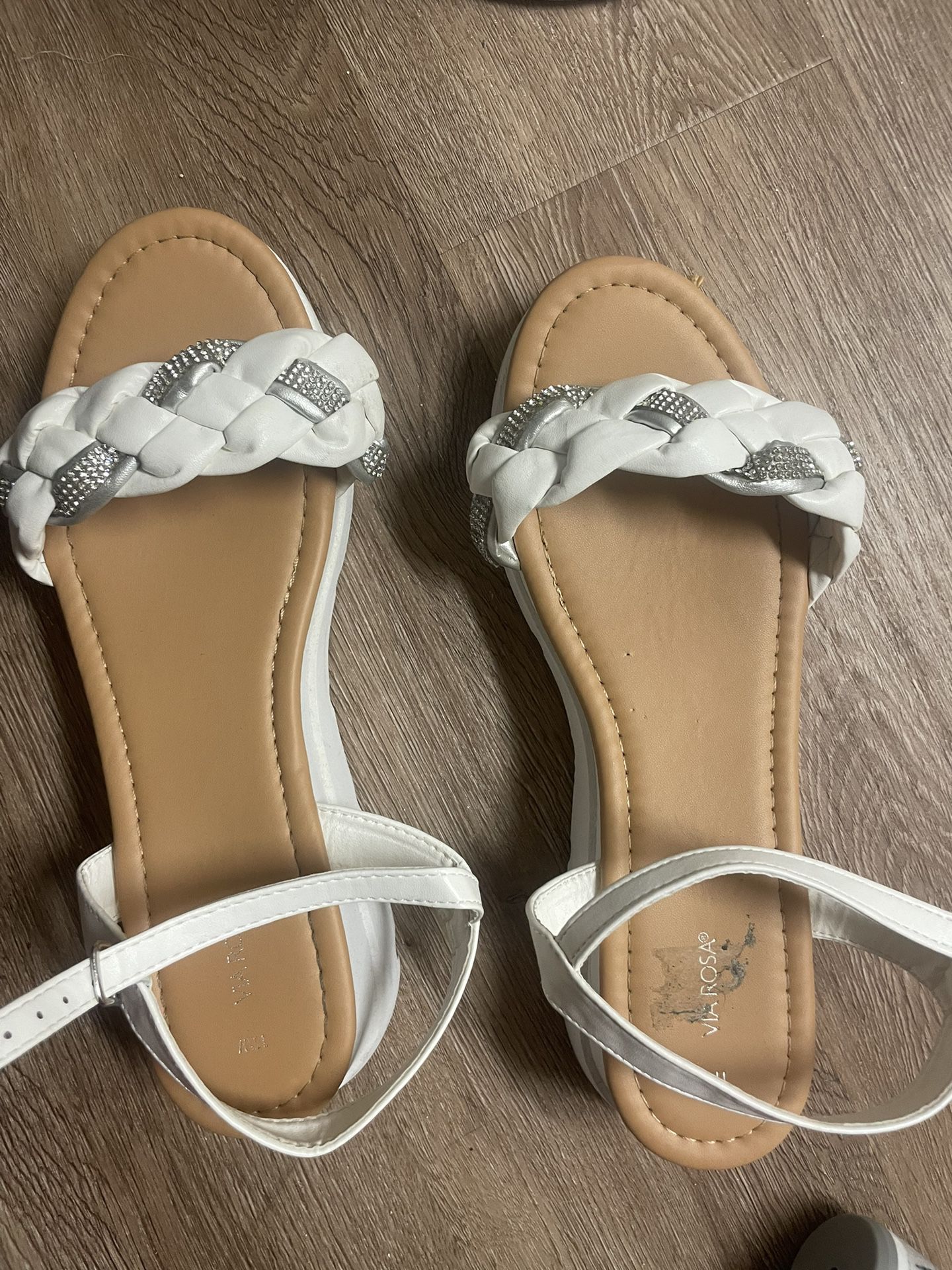 Cute Women’s Sandals Size 11 W 