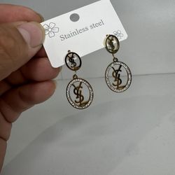 Designer Ear Rings