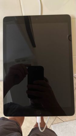 iPad 8th Generation 32 GB WiFi only