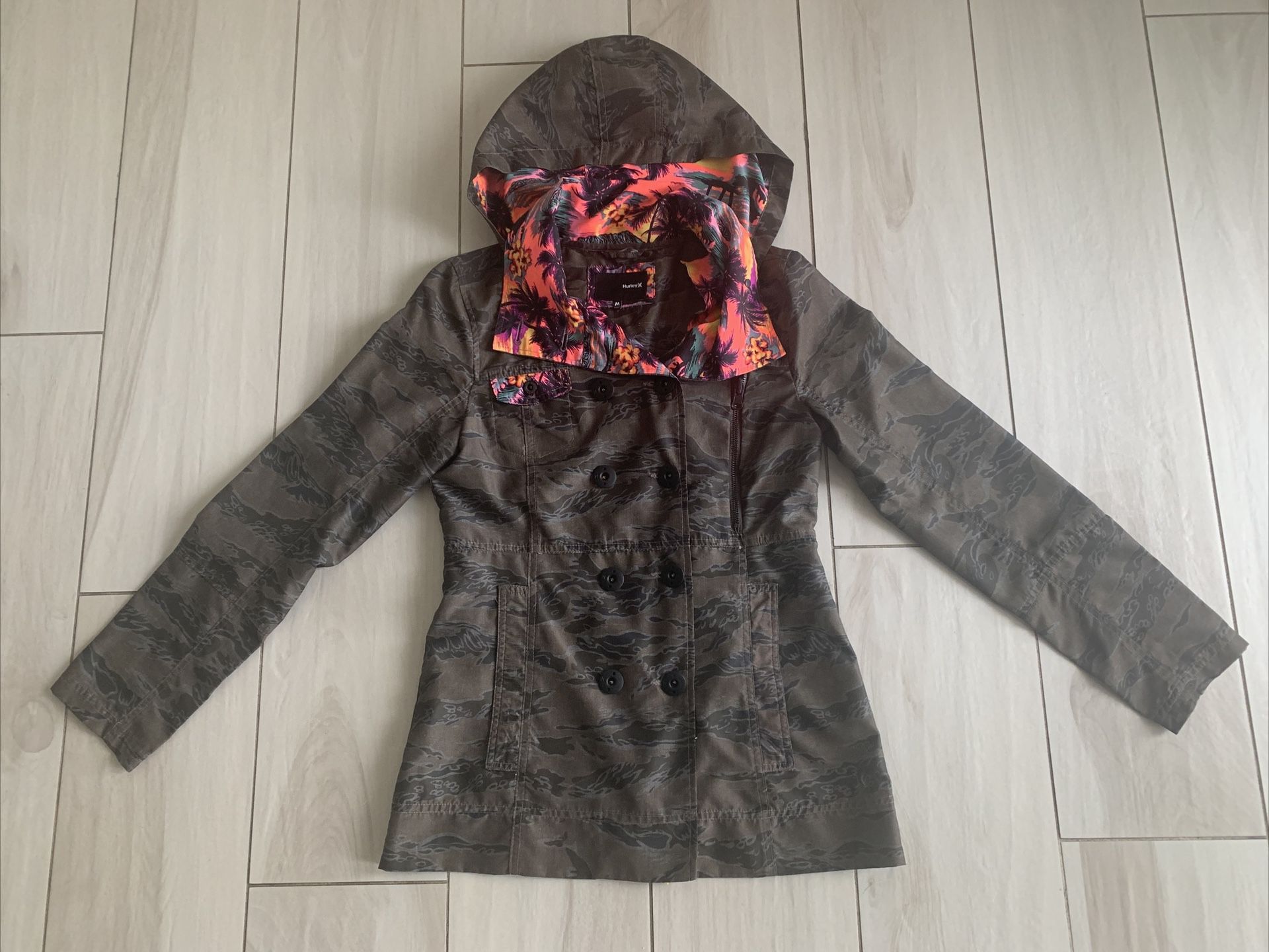 Economie Pessimist Op risico Hurley Womens Winchester Rain Slicker Casual Weight Camo Jacket sz. M for  Sale in Westminster, CA - OfferUp
