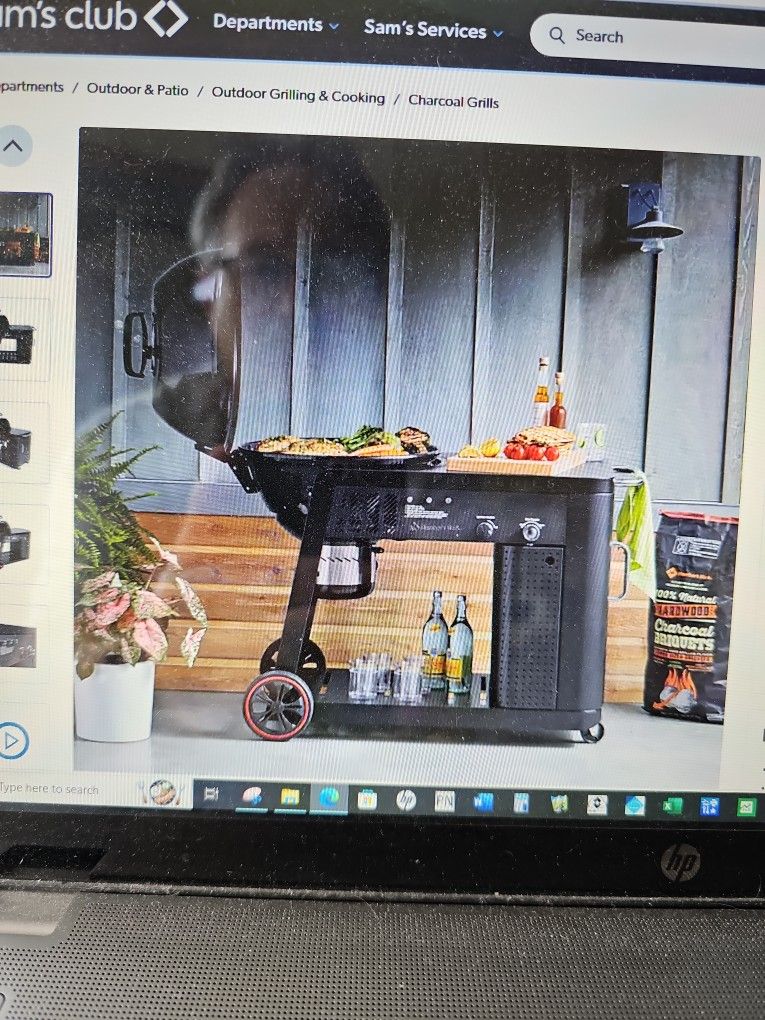 Pro Series 22.5" Charcoal Grill with Gas Assist

