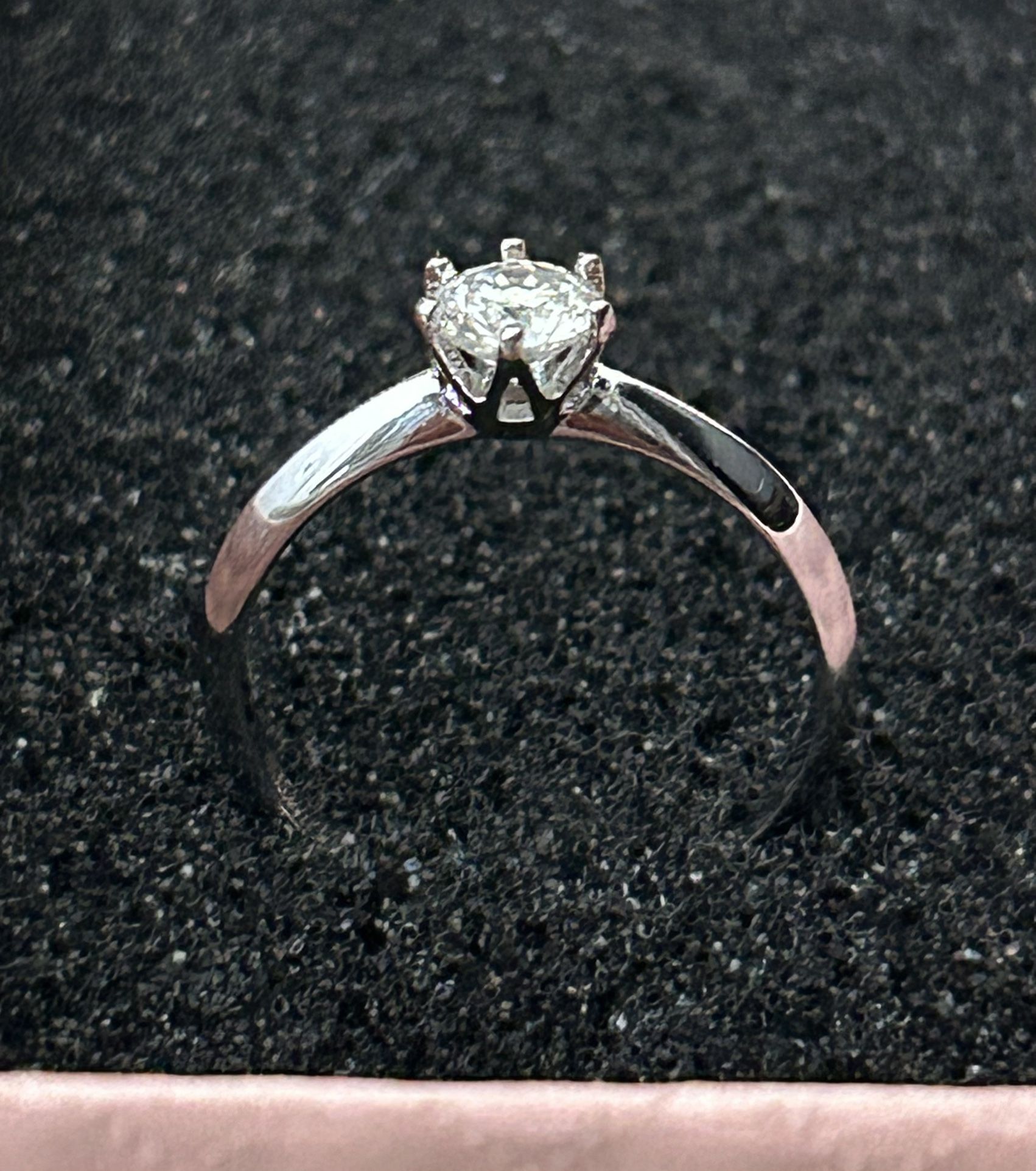 VVS1 Engagement Ring Moissanite 
