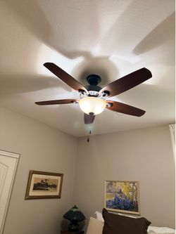 52” Hunter ceiling fan
